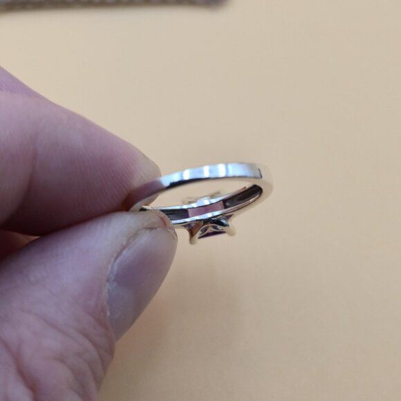 Size 6 Sterling Silver Square Brilliant Amethyst Gem Ring A4680 - Picture 7 of 10